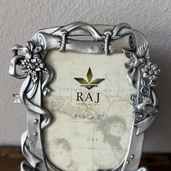 NWOT Just Married Picture Frame - Picture 3 of 5